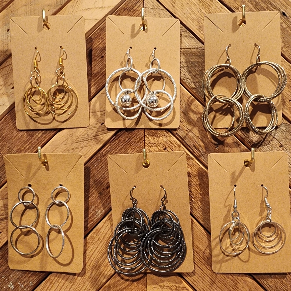 Lot of CIRCULAR earrings